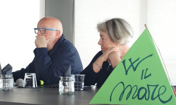 4851619F DC66 4E0D A0BA BEB522A0FA73 1 105 C